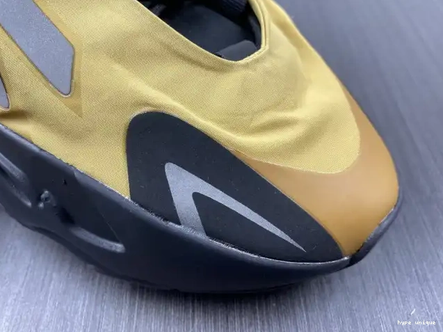 hype GZ0717 Flux' 700 Boost 'Honey Yeezy MNVN 0530